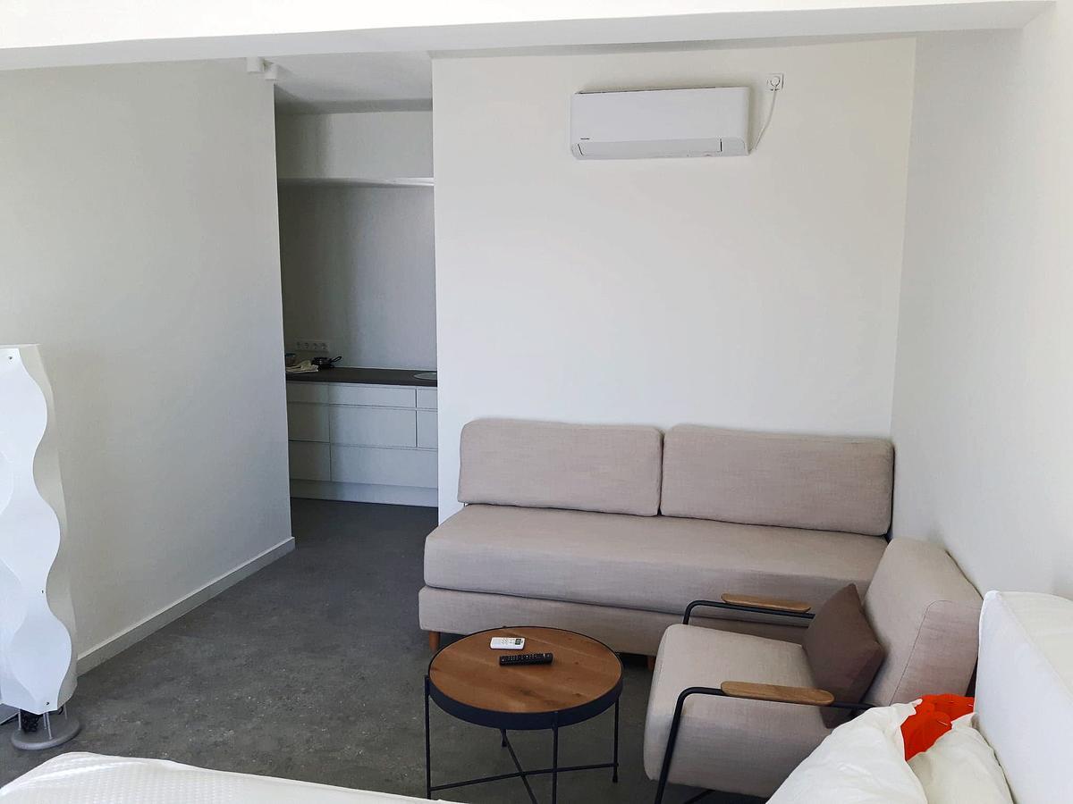 Paralos Lodging Schoinoussa Pokoj fotografie